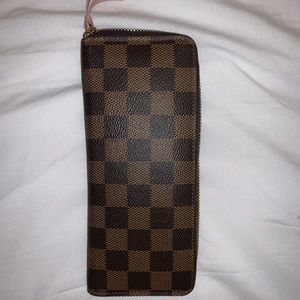 Louis Vuitton envelope wallet